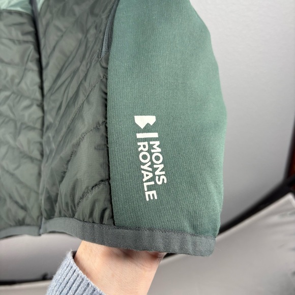 Mons Royale Women’s Neve Merino Insulated Vest - Picture 3 of 11